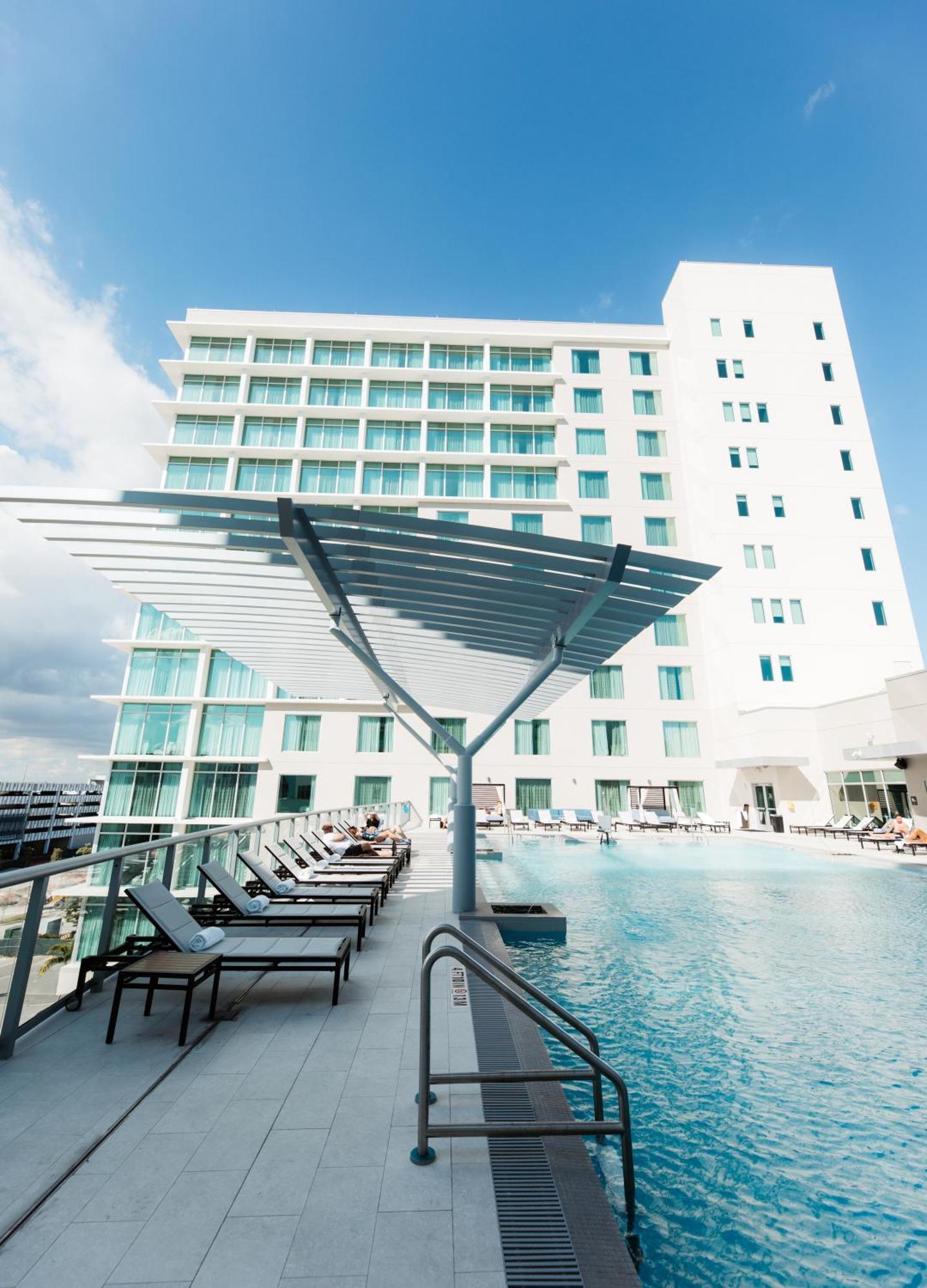 Ac Hotel By Marriott Fort Lauderdale Airport ดาเนียบีช ภายนอก รูปภาพ